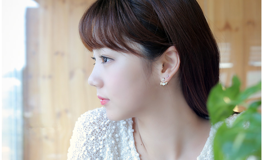 Gilrs In Flower Earring