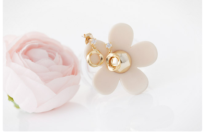 Mini Twist Around Earring