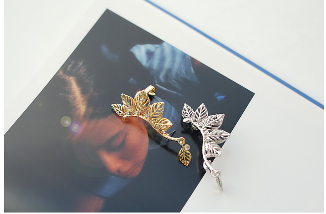 Leafy Earring & Earcff