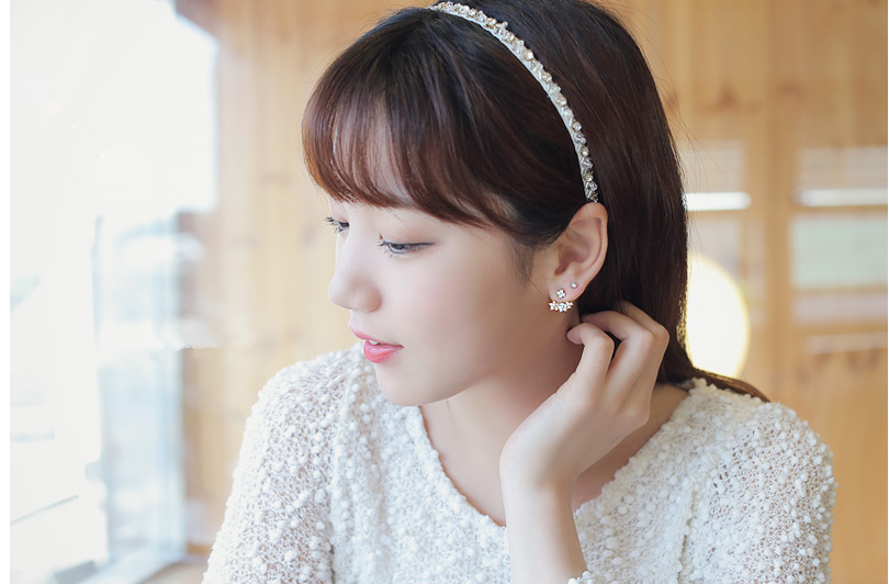 Gilrs In Flower Earring