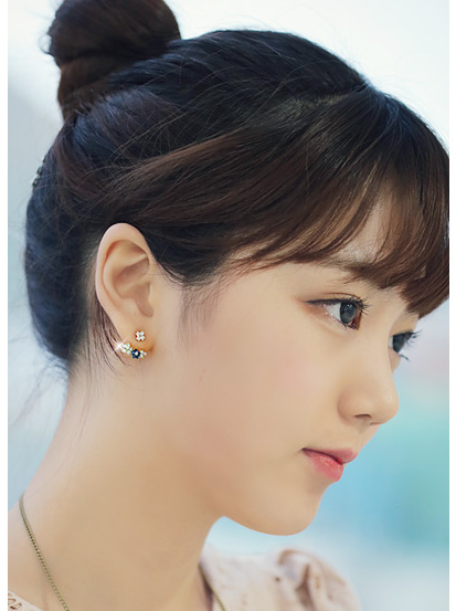 Gilrs In Flower Earring