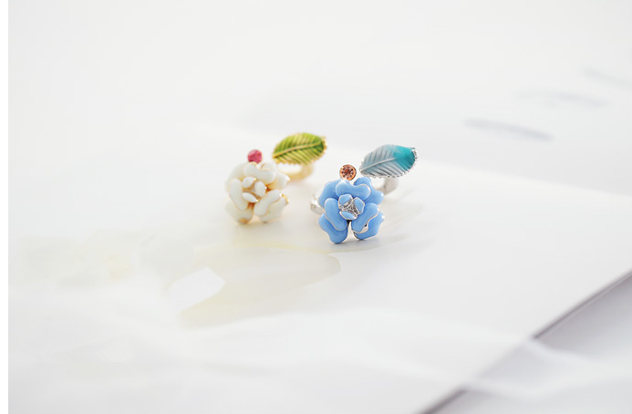 Everlasting Flower Ring