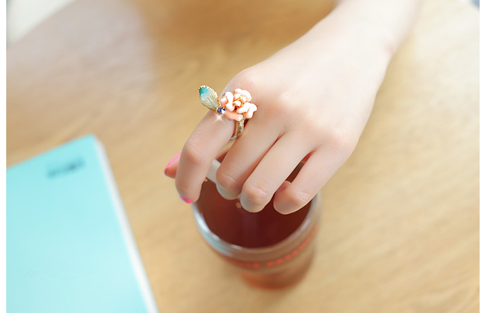 Everlasting Flower Ring