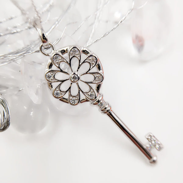 Sterling Silver Tiffany Daisy Key Necklace