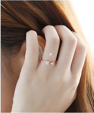 The Arrow of Love Ring