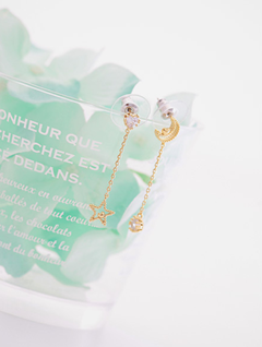 A Midsummer Night's Dream Earring
