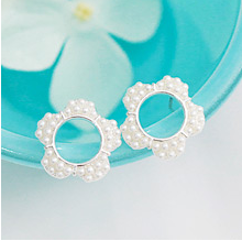 Pearl Flower Earring